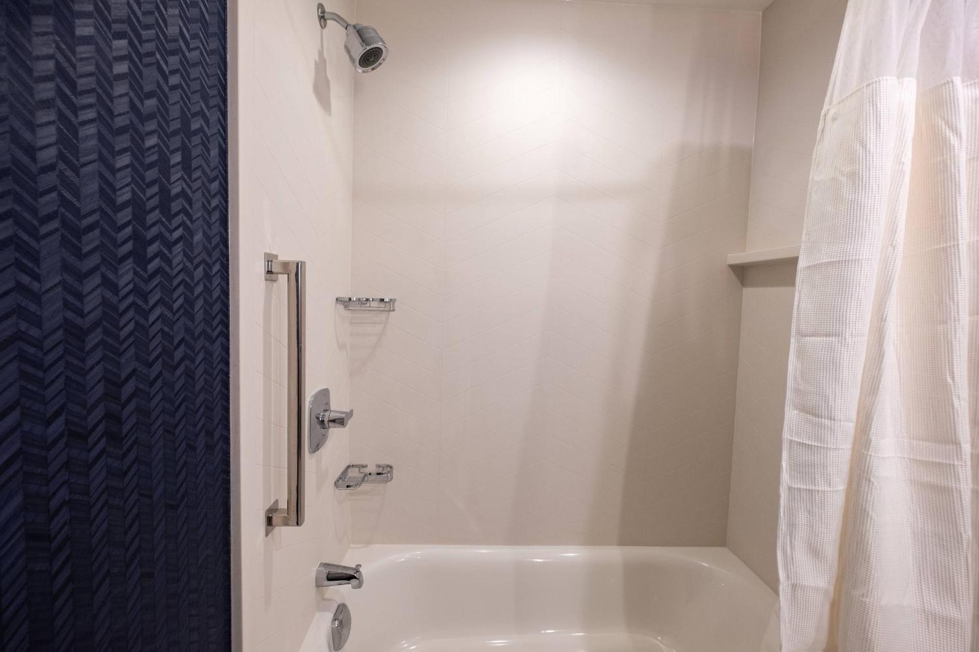 Fairfield By Marriott Inn & Suites Fond Du Lac Esterno foto