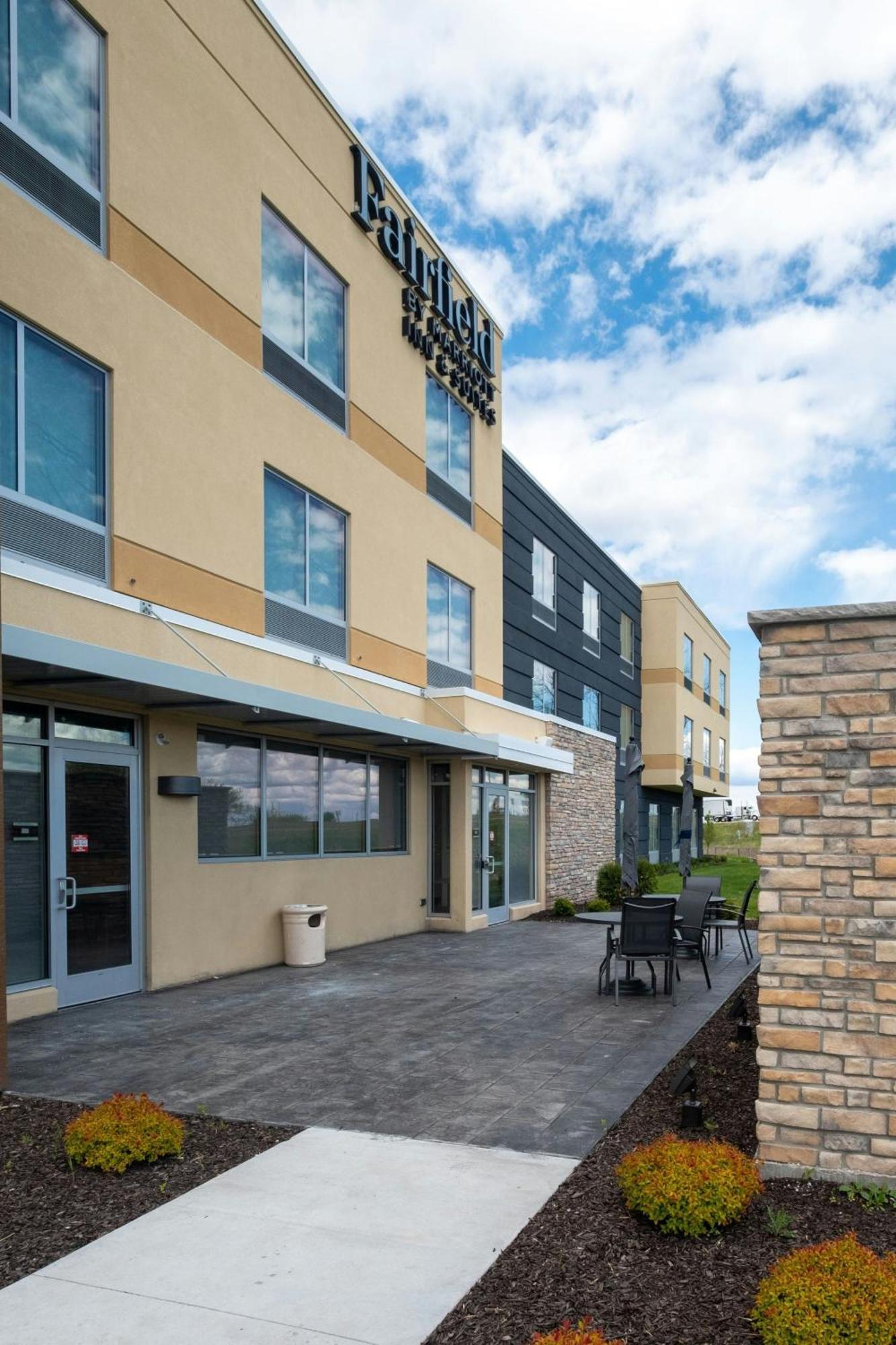 Fairfield By Marriott Inn & Suites Fond Du Lac Esterno foto